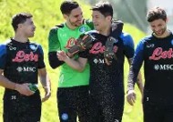 金年会平台-那不勒斯战平热那亚，目标逐渐清晰