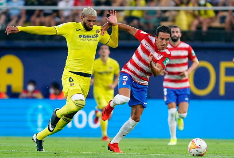 瓦伦西亚客场失利,战绩持续走低(瓦伦西亚曾在超级杯首届赛事后控告西足协) 瓦伦西亚客场失利,战绩持续走低(瓦伦西亚曾在超级杯首届赛事后控告西足协)