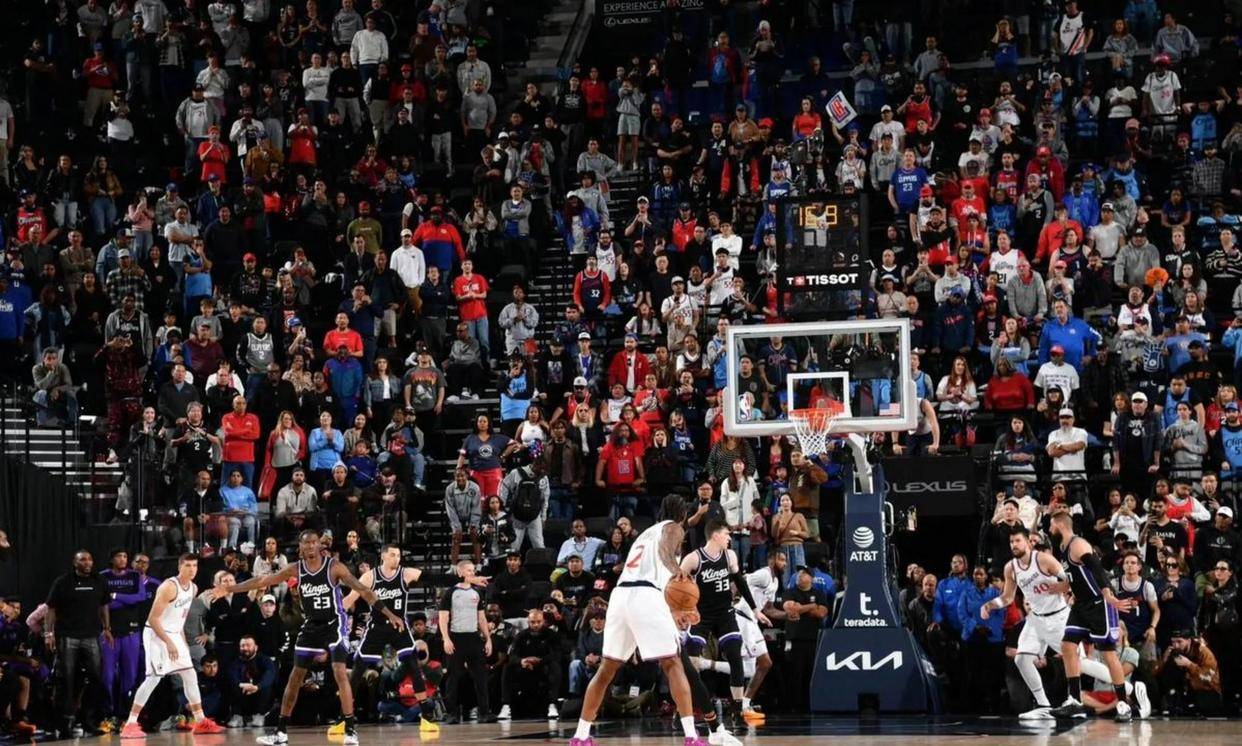 快船主帅布局巧妙，打破对手防线(快船主将)